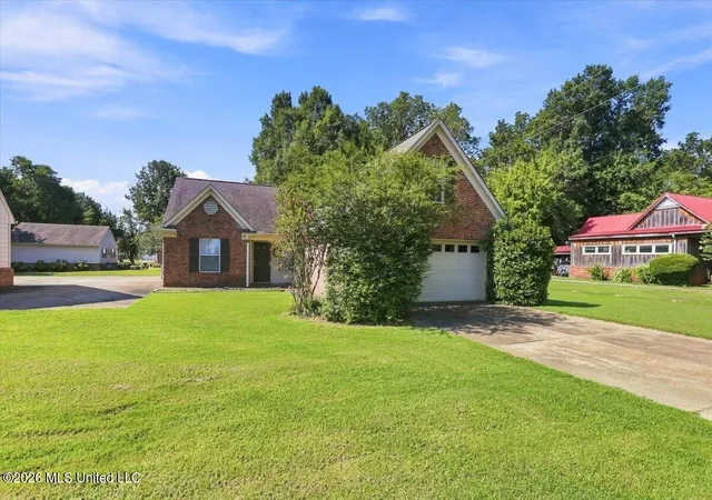 Photo 1 of Single family home for sale at 1744 Old Commerce Rd, Robinsonville, MS 38664 | MLS# 4158296 | Listing updated on 2026-10-12