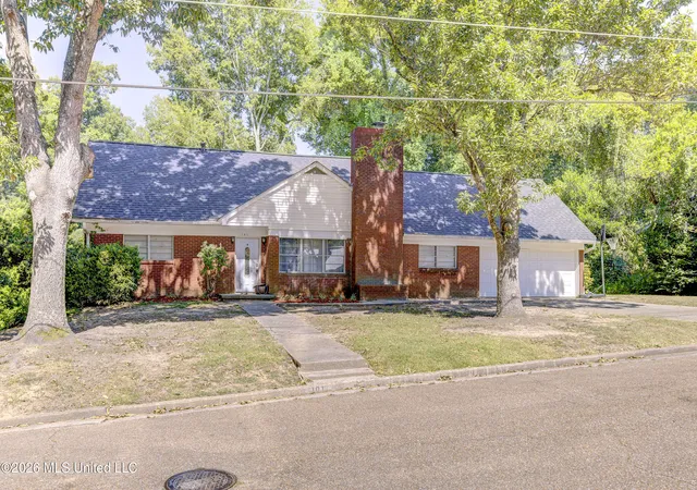 Photo 46 of Sale Pending at 101 Colonial Dr, Vicksburg, MS 39180 | MLS# 4158293 | Listing updated on 2026-09-10