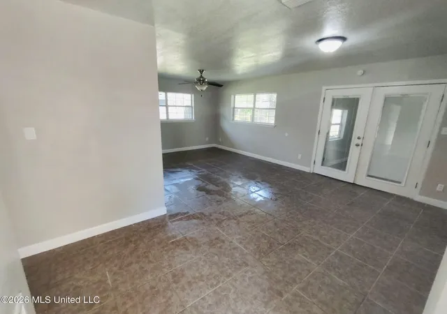 Photo 2 of Single family home for sale at 2110 Woodmont St, Pascagoula, MS 39567 | MLS# 4158363 | Listing updated on 2026-08-06