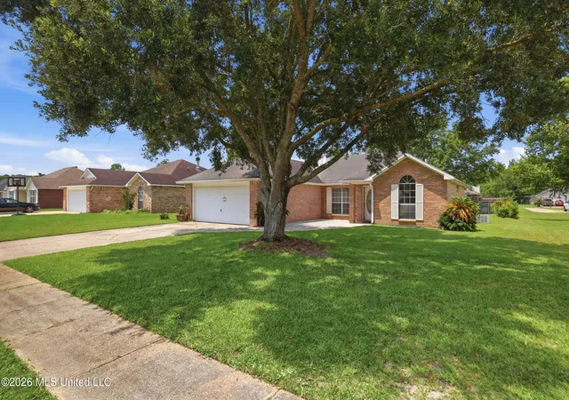 Photo 3 of Sale Pending at 3217 Stonegate Cir, Gautier, MS 39553 | MLS# 4157971 | Listing updated on 2026-09-11