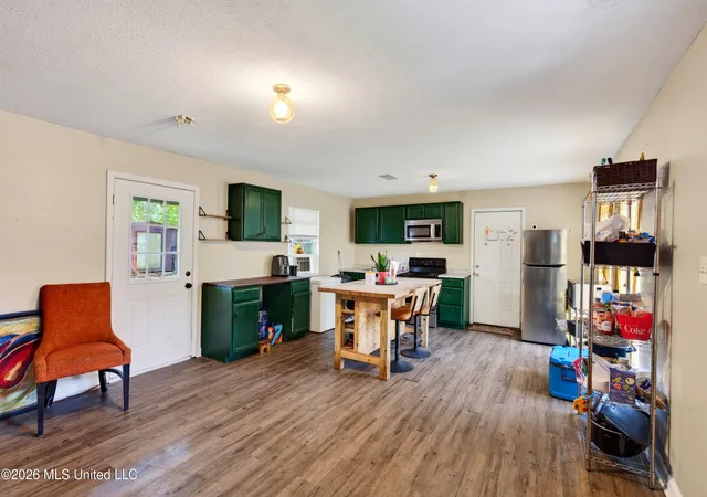 Photo 3 of Single family home for sale at 4710 Coronada Ave, Pascagoula, MS 39581 | MLS# 4158233 | Listing updated on 2026-08-26