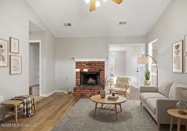 Photo 2 of Single family home for sale at 9043 W Triple Crown Loop, Southaven, MS 38671 | MLS# 4157905 | Listing updated on 2026-09-09