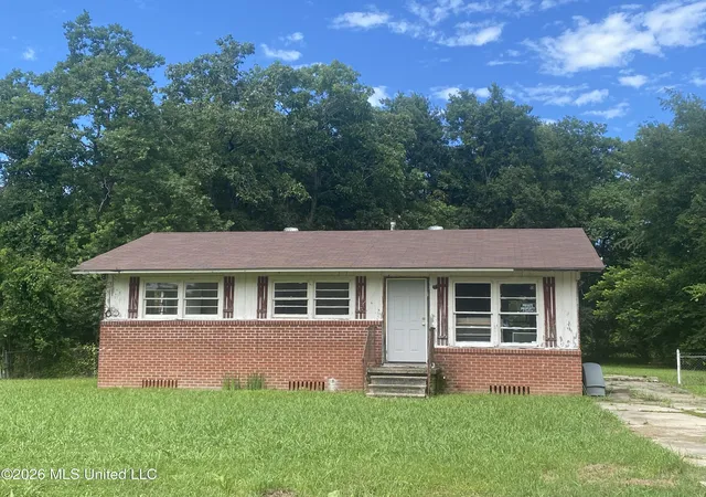 Photo 1 of Single family home for sale at 104 Pecan St, Ridgecrest, LA 71334 | MLS# 4158247 | Listing updated on 2026-08-05