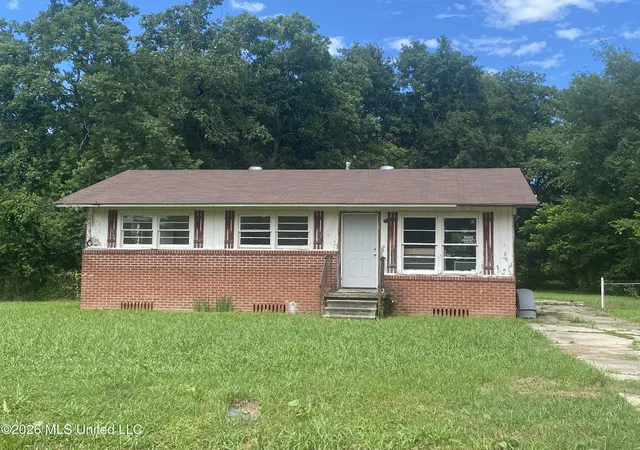 Photo 3 of Single family home for sale at 104 Pecan St, Ridgecrest, LA 71334 | MLS# 4158247 | Listing updated on 2026-08-05
