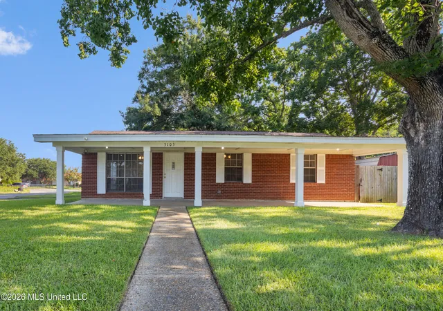 Photo 3 of Sale Pending at 3103 Baltimore Ave, Pascagoula, MS 39581 | MLS# 4158474 | Listing updated on 2026-08-22