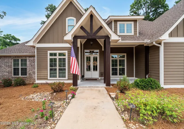 2nd image of 12 Pinehills Ct, Hattiesburg, MS 39402 | MLS# 4157758