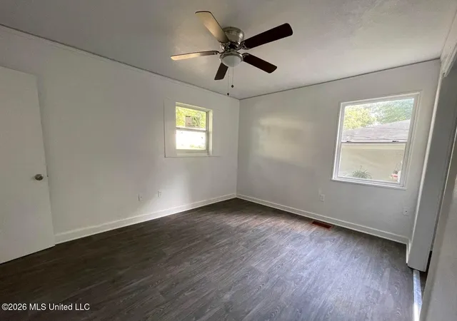 Photo 3 of Single family home for sale at 1922 Shamrock Dr, Jackson, MS 39204 | MLS# 4157774 | Listing updated on 2026-08-01