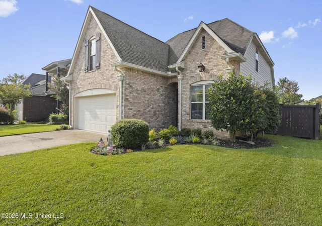 Photo 2 of Single family home for sale at 3931 Acadian Village Dr, Ocean Springs, MS 39564 | MLS# 4157780 | Listing updated on 2026-08-11