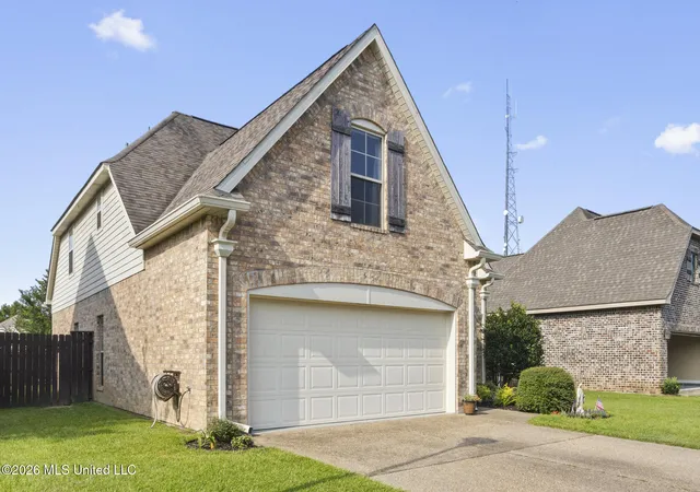 Photo 3 of Single family home for sale at 3931 Acadian Village Dr, Ocean Springs, MS 39564 | MLS# 4157780 | Listing updated on 2026-08-11