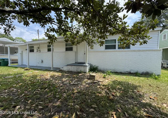 Photo 3 of Single family home for sale at 1714 Williams St, Pascagoula, MS 39567 | MLS# 4158014 | Listing updated on 2026-08-22
