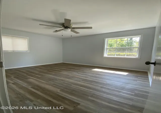 Photo 3 of Single family home for sale at 1210 Wooddell Dr, Jackson, MS 39212 | MLS# 4157788 | Listing updated on 2026-08-27