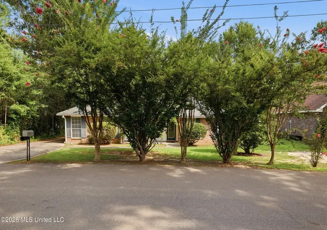 Photo 3 of Sale Pending at 8854 Kipapa Way, Diamondhead, MS 39525 | MLS# 4158006 | Listing updated on 2026-09-09