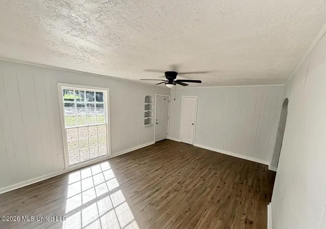 Photo 2 of Single family home for sale at 2123 Belvedere Dr, Jackson, MS 39204 | MLS# 4157811 | Listing updated on 2026-08-01