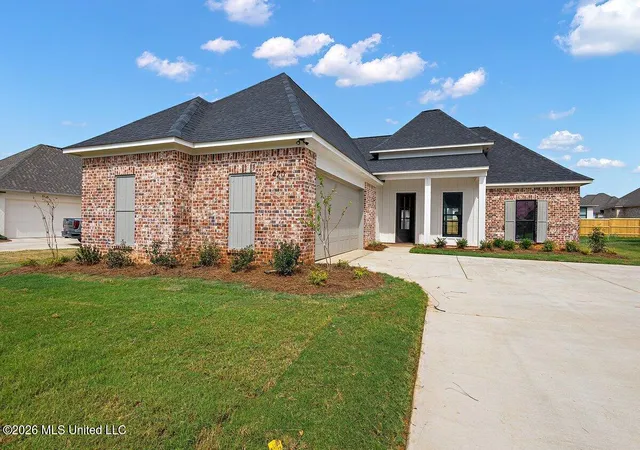 Photo 1 of Single family home for sale at 420 Aurora Cir, Canton, MS 39046 | MLS# 4157819 | Listing updated on 2026-09-07
