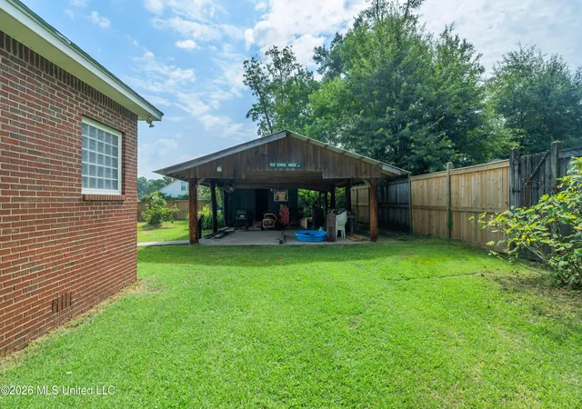 Photo 38 of Single family home for sale at 200 Poplar St, Sumrall, MS 39482 | MLS# 4157835 | Listing updated on 2026-08-01