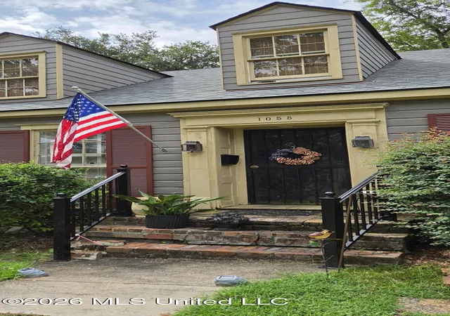 Photo 2 of Sale Pending at 1055 Manship St, Jackson, MS 39202 | MLS# 4157840 | Listing updated on 2026-08-04