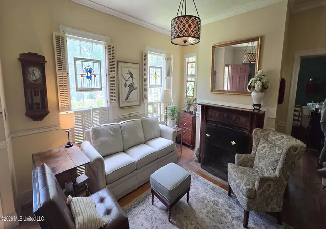 Photo 3 of Sale Pending at 1055 Manship St, Jackson, MS 39202 | MLS# 4157840 | Listing updated on 2026-08-04