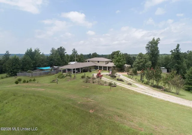 Photo 1 of Single family home for sale at 466 W Highway 4, Holly Springs, MS 38635 | MLS# 4157872 | Listing updated on 2026-09-04