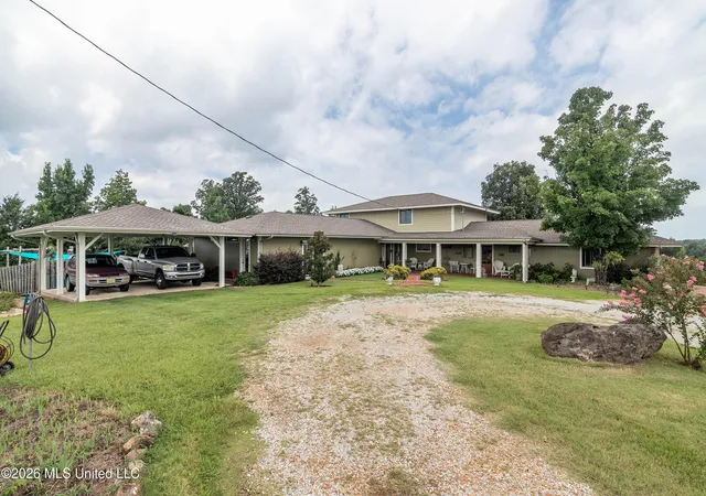 Photo 3 of Single family home for sale at 466 W Highway 4, Holly Springs, MS 38635 | MLS# 4157872 | Listing updated on 2026-09-04