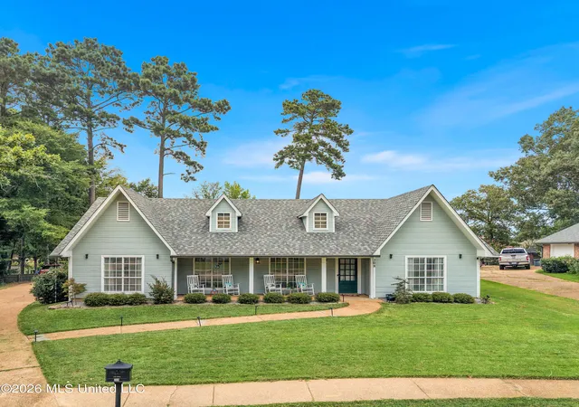 Photo 1 of Sale Pending at 208 Boxwood Cir, Brandon, MS 39047 | MLS# 4157844 | Listing updated on 2026-08-23