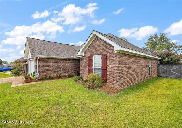 Photo 3 of Single family home for sale at 115 Ash Ridge Pl, Pearl, MS 39208 | MLS# 4157855 | Listing updated on 2026-10-06