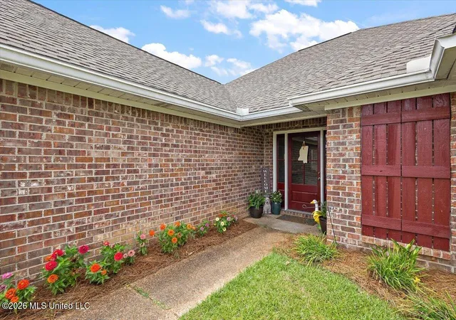 Photo 3 of Single family home for sale at 115 Ash Ridge Pl, Pearl, MS 39208 | MLS# 4157855 | Listing updated on 2026-10-06