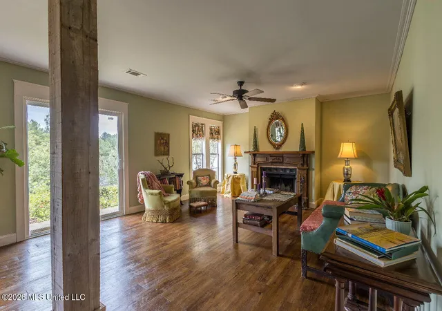 Photo 3 of Single family home for sale at 76 Shadow Lake Dr, Hattiesburg, MS 39401 | MLS# 4157861 | Listing updated on 2026-08-03