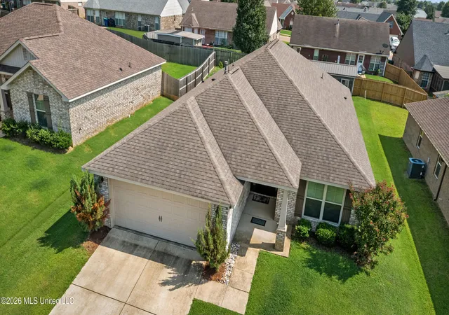 Photo 3 of Single family home for sale at 1883 Central Ridge Dr, Southaven, MS 38671 | MLS# 4157867 | Listing updated on 2026-09-21