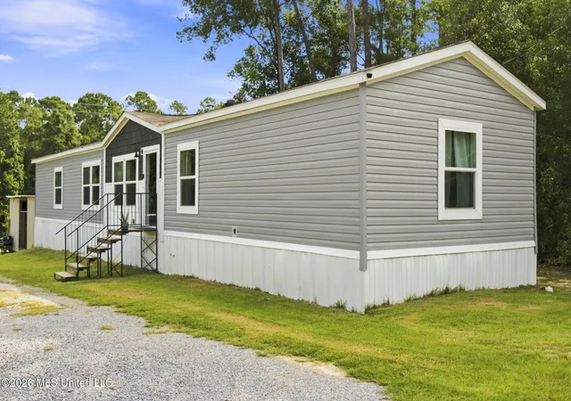 Photo 3 of Manufactured home for sale at 1063 Lilinoe Way, Diamondhead, MS 39525 | MLS# 4157883 | Listing updated on 2026-08-03