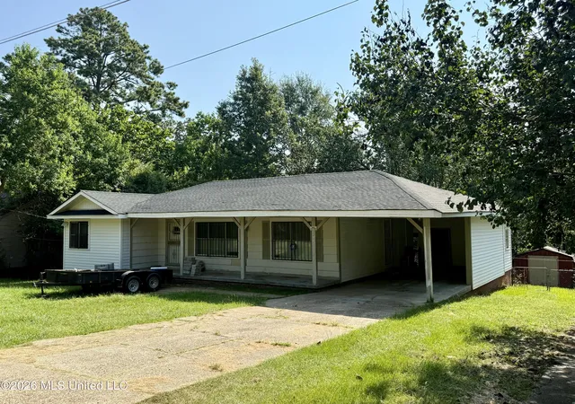 Photo 1 of Single family home for sale at 2704 Hillside Dr, Jackson, MS 39204 | MLS# 4157876 | Listing updated on 2026-08-02
