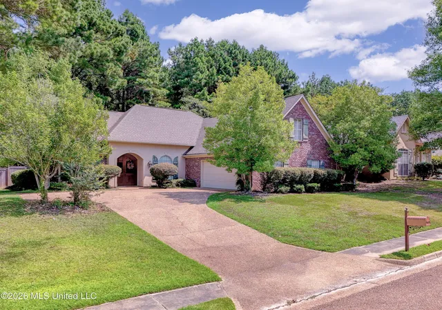 Photo 2 of Single family home for sale at 137 Baileys Ridge Cir, Clinton, MS 39056 | MLS# 4158045 | Listing updated on 2026-09-10