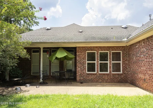 Photo 2 of Single family home for sale at 2004 Brookstone Pl, Brandon, MS 39042 | MLS# 4157893 | Listing updated on 2026-09-19