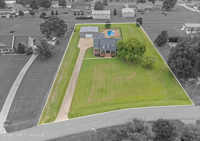 Photo 3 of Single family home for sale at 1890 Green Village Dr, Hernando, MS 38632 | MLS# 4157894 | Listing updated on 2026-10-07
