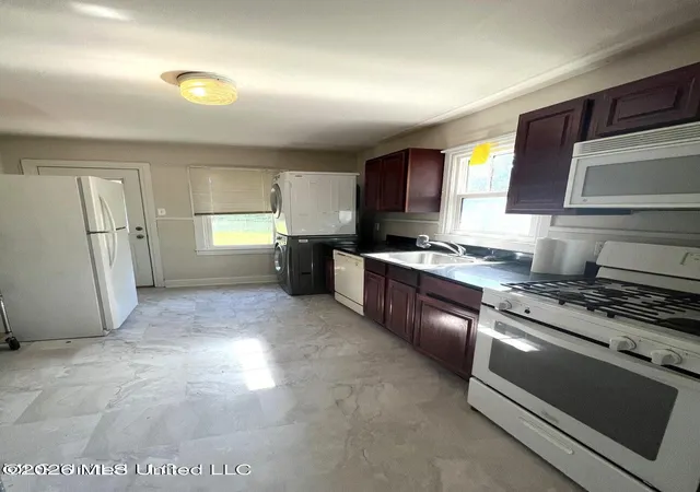 Photo 2 of Single family home for sale at 1693 Vine St, Biloxi, MS 39531 | MLS# 4157935 | Listing updated on 2026-09-04