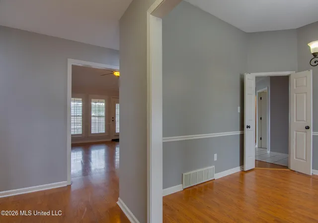 Photo 3 of Sale Pending at 1965 Pecan Ln, Southaven, MS 38671 | MLS# 4157908 | Listing updated on 2026-08-24