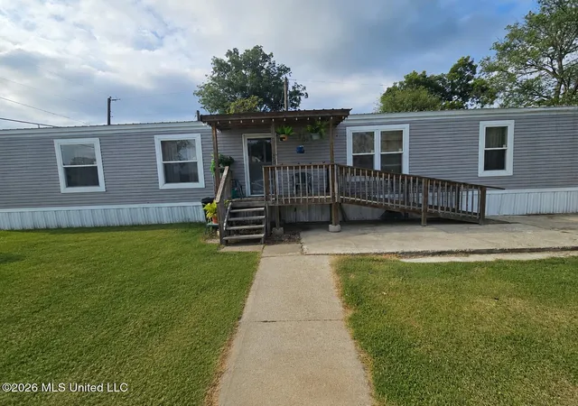 Photo 1 of Manufactured home for sale at 101 Railroad Ave, Beulah, MS 38726 | MLS# 4157921 | Listing updated on 2026-08-03