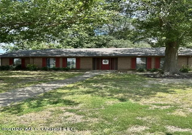 1st image of 1002 Owens Rd, Clarksdale, MS 38614 | MLS# 4157924