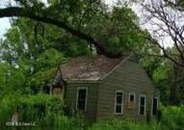 Photo 1 of Single family home for sale at 162 Ford Ave, Jackson, MS 39209 | MLS# 4157919 | Listing updated on 2026-08-03