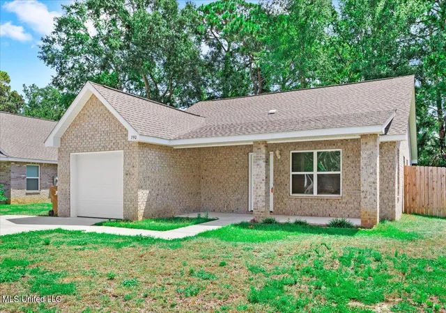 Photo 2 of Sale Pending at 390 Rosalie Maria Dr, Biloxi, MS 39531 | MLS# 4157996 | Listing updated on 2026-08-21