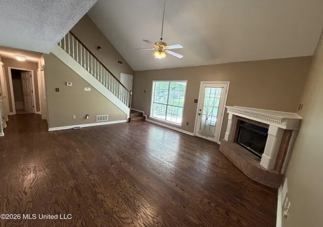 Photo 3 of Sale Pending at 6177 Seminole Dr, Olive Branch, MS 38654 | MLS# 4158049 | Listing updated on 2026-09-23