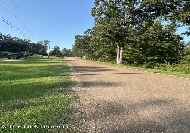 Photo 4 of Single family home for sale at 195 County Rd 370, Greenwood, MS 38930 | MLS# 4158313 | Listing updated on 2026-08-18