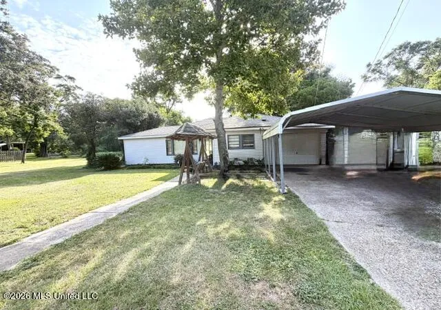 Photo 1 of Single family home for sale at 2524 Kelly Ave, Gulfport, MS 39501 | MLS# 4158030 | Listing updated on 2026-09-09