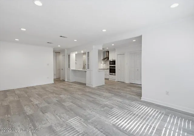 Photo 3 of Condo for sale at 4 Eastbrooke St, Jackson, MS 39216 | MLS# 4158291 | Listing updated on 2026-08-06