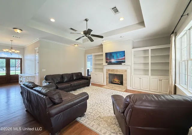 Photo 3 of Single family home for sale at 1010 Longwood Pl, Pearl, MS 39208 | MLS# 4158220 | Listing updated on 2026-09-22
