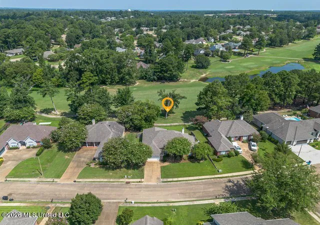 Photo 2 of Sale Pending at 174 Woodlands Glen Cir, Brandon, MS 39047 | MLS# 4158431 | Listing updated on 2026-09-05
