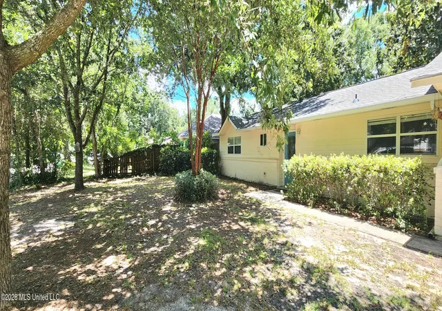 Photo 3 of Single family home for sale at 9113 Warbler Ave, Ocean Springs, MS 39564 | MLS# 4158047 | Listing updated on 2026-09-16