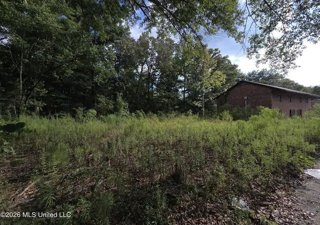 Photo 3 of Land for sale at 124 Plantation Blvd, Hattiesburg, MS 39401 | MLS# 4158033 | Listing updated on 2026-08-04