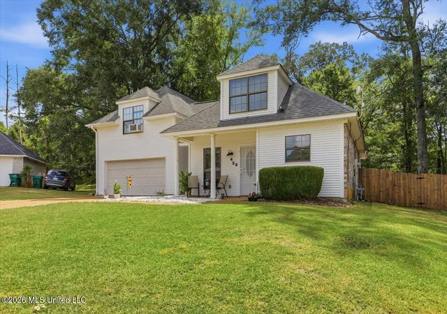 Photo 2 of Single family home for sale at 429 Vining Ct, Byram, MS 39272 | MLS# 4158105 | Listing updated on 2026-08-31