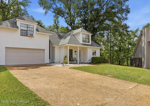 Photo 3 of Single family home for sale at 429 Vining Ct, Byram, MS 39272 | MLS# 4158105 | Listing updated on 2026-08-31