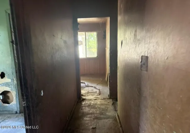 Photo 3 of Single family home for sale at 453 Main St, Canton, MS 39046 | MLS# 4158056 | Listing updated on 2026-10-06